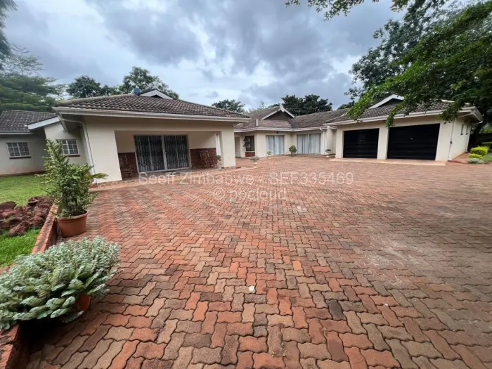 5 Bedroom House to Rent in Pomona