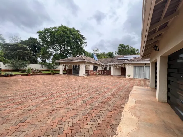 5 Bedroom House to Rent in Pomona