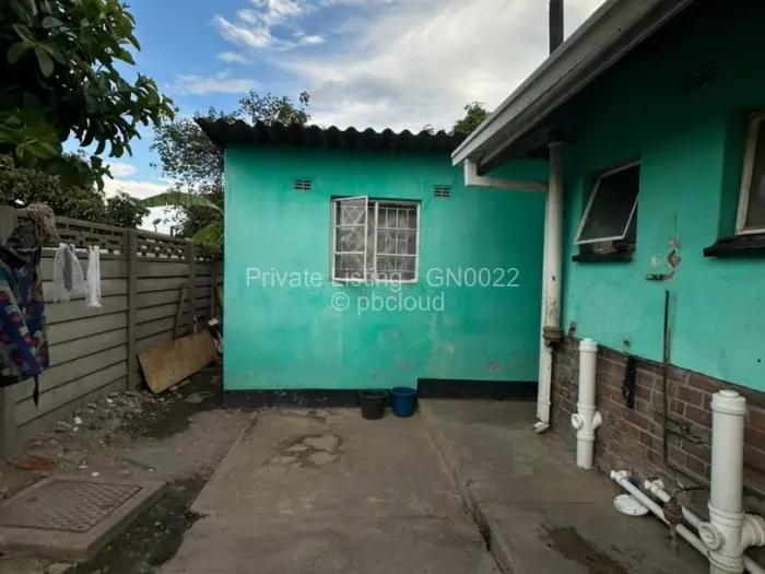 4 Bedroom House for Sale in Highfield, Harare