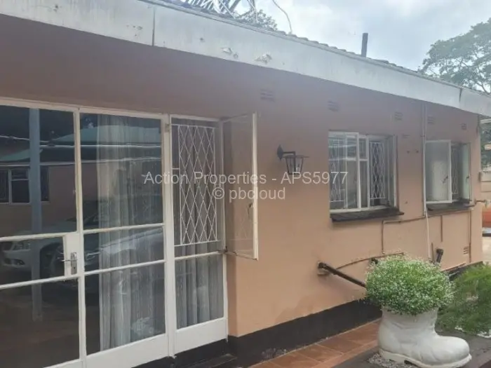 1 Bedroom Cottage/Garden Flat to Rent in Greendale North