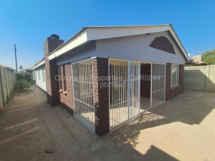 4 Bedroom House to Rent in Damofalls, Damofalls