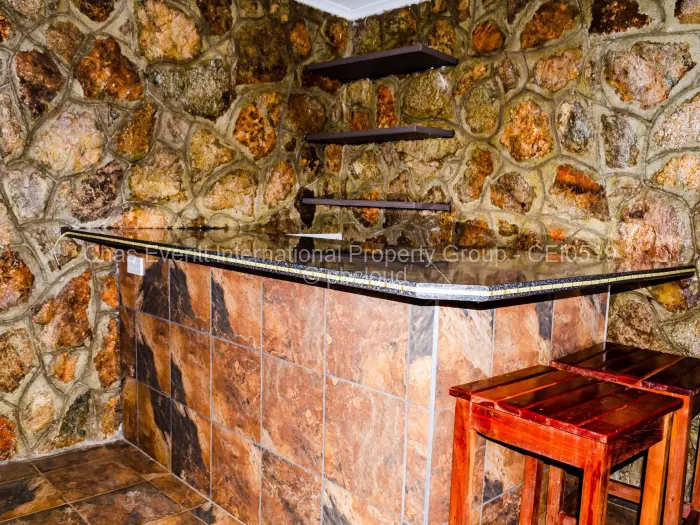 4 Bedroom House to Rent in Matsheumhlope, Bulawayo