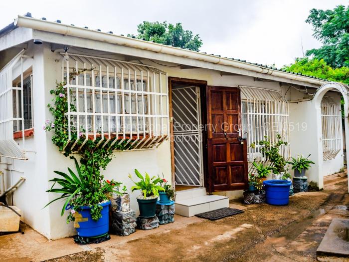 4 Bedroom House to Rent in Matsheumhlope, Bulawayo