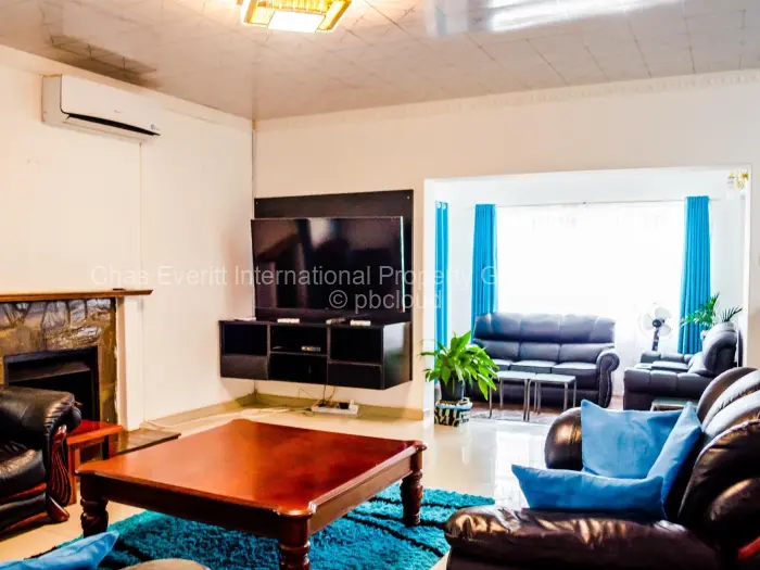 4 Bedroom House to Rent in Matsheumhlope, Bulawayo