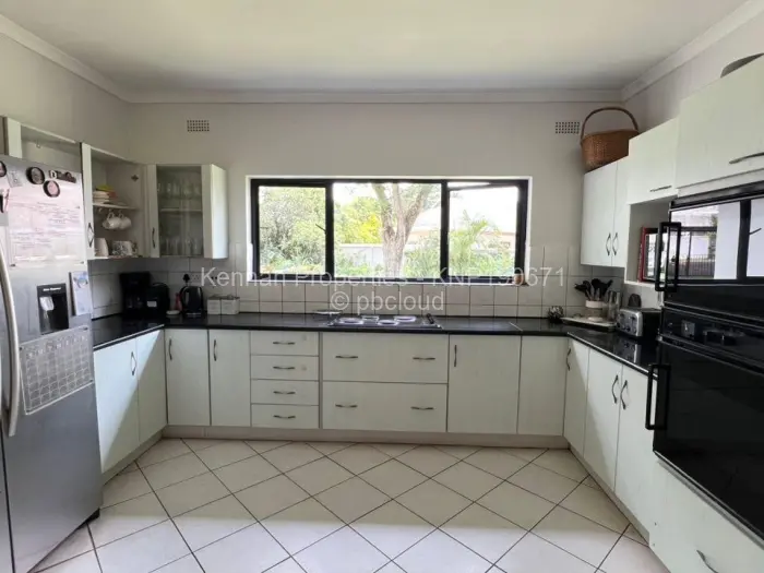4 Bedroom House for Sale in Borrowdale Brooke, Harare