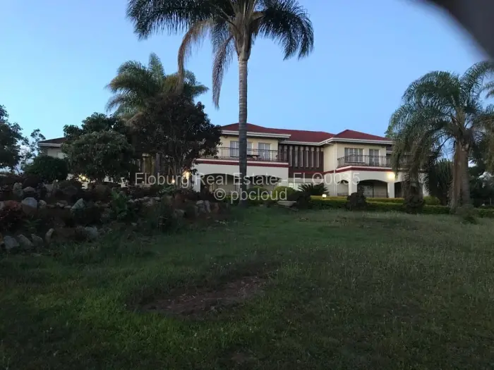 6 Bedroom House for Sale in Helensvale, Harare