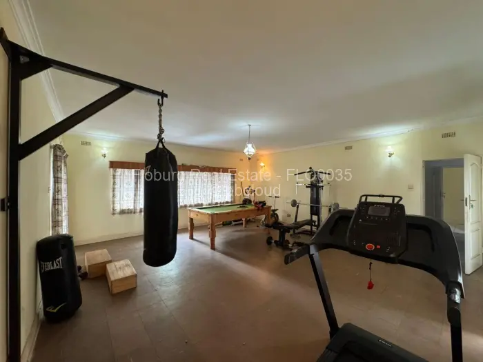 6 Bedroom House for Sale in Helensvale, Harare