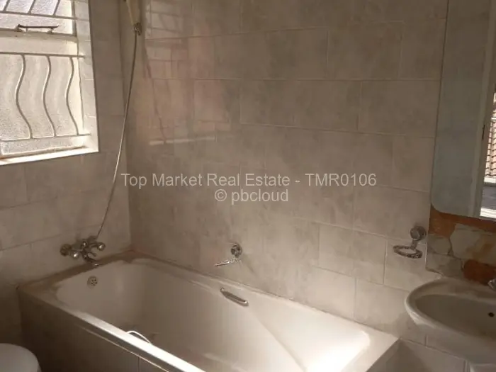 Townhouse/Cluster for Sale in Greendale, Harare