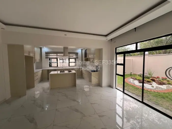 Townhouse/Cluster to Rent in Borrowdale West, Harare