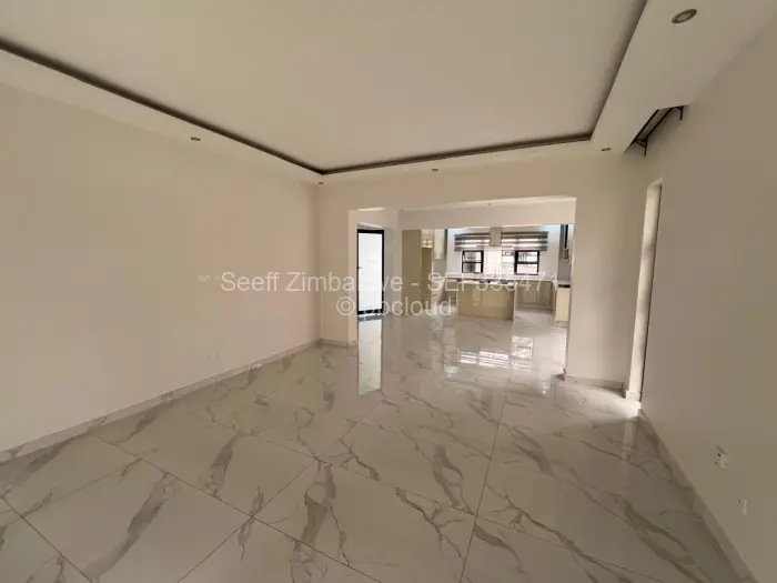 Townhouse/Cluster to Rent in Borrowdale West, Harare