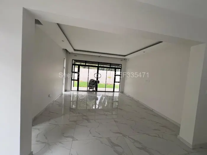 Townhouse/Cluster to Rent in Borrowdale West, Harare