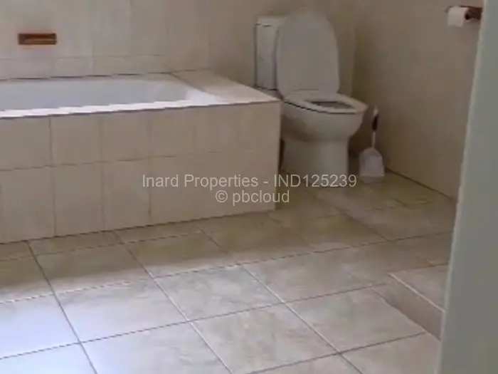 2 Bedroom Cottage/Garden Flat to Rent in Glen Lorne