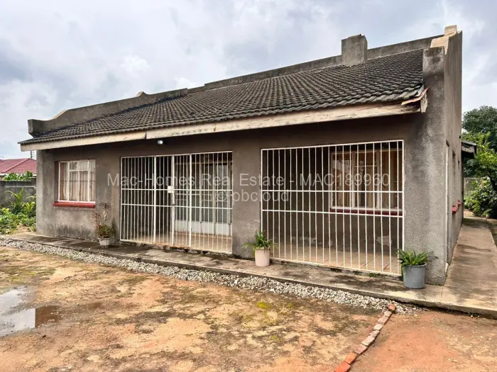3 Bedroom House for Sale in Zimre Park, Harare