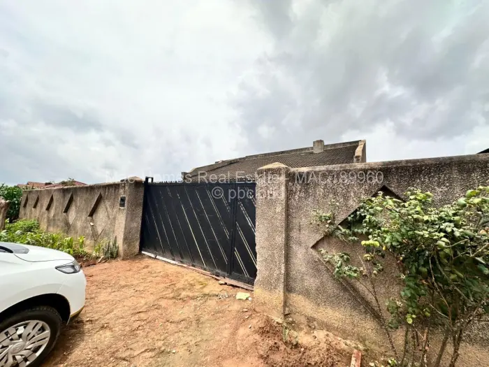 3 Bedroom House for Sale in Zimre Park, Harare