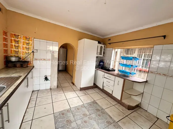 3 Bedroom House for Sale in Zimre Park, Harare