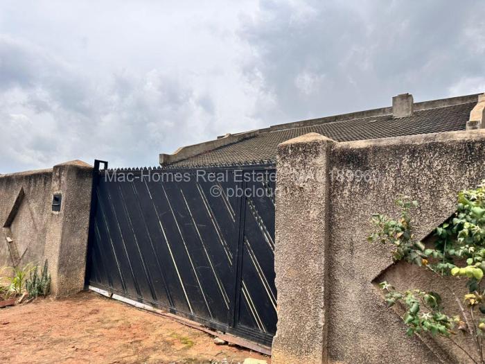 3 Bedroom House for Sale in Zimre Park, Harare