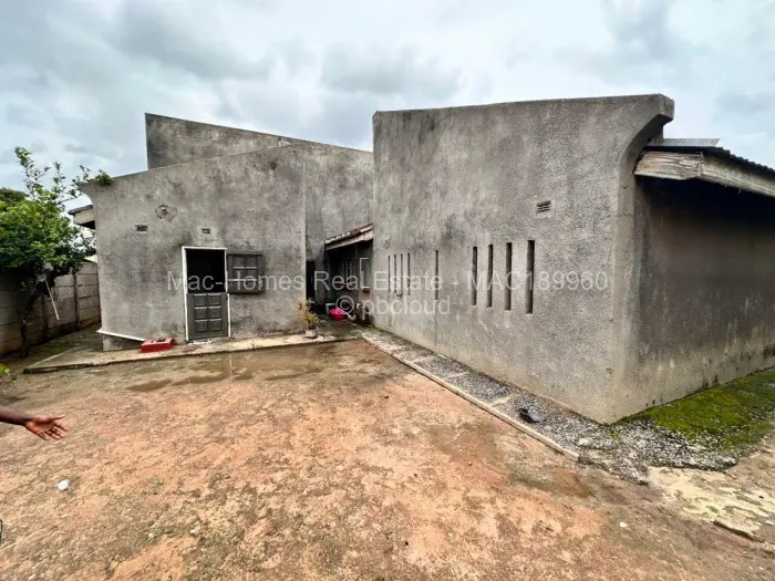 3 Bedroom House for Sale in Zimre Park, Harare