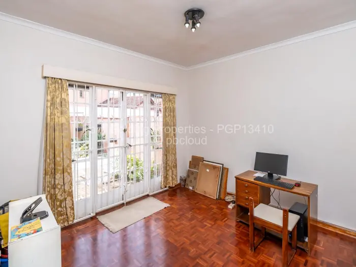 Townhouse/Cluster for Sale in Avenues, Harare