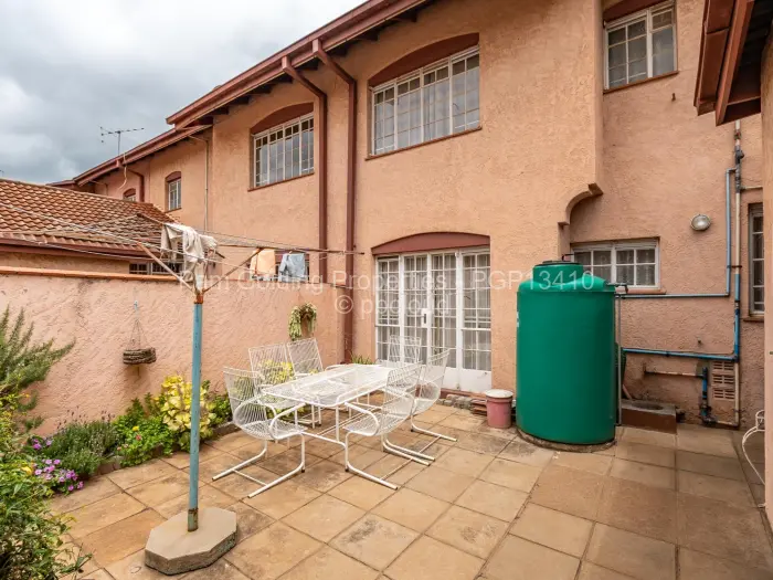 Townhouse/Cluster for Sale in Avenues, Harare