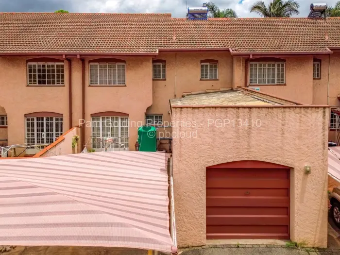 Townhouse/Cluster for Sale in Avenues, Harare