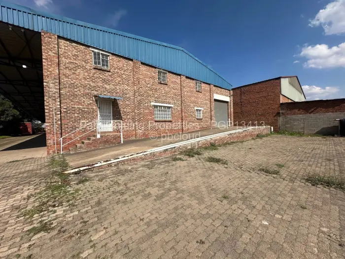 Warehouse/Industrial to Rent in Lochinvar