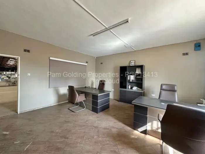 Warehouse/Industrial to Rent in Lochinvar