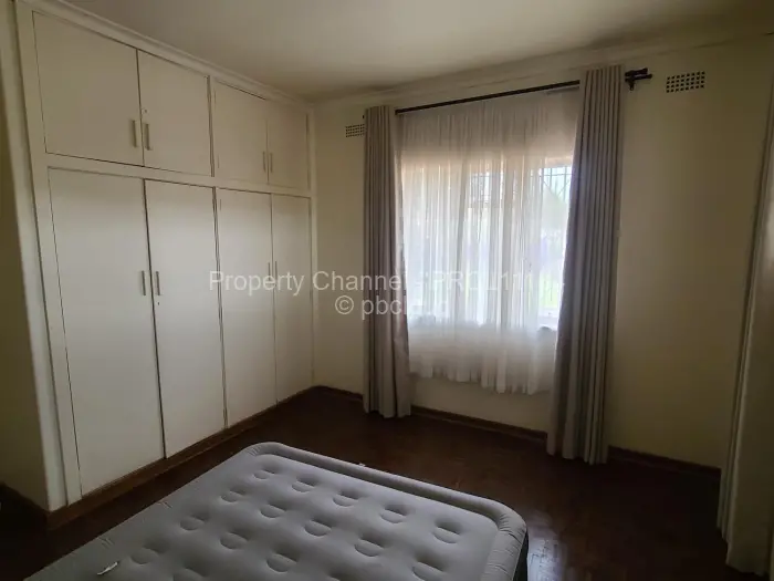 3 Bedroom House to Rent in Mabelreign, Harare
