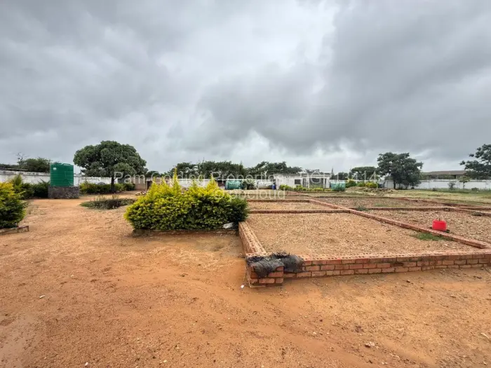 2 Bedroom House for Sale in Burnside, Bulawayo