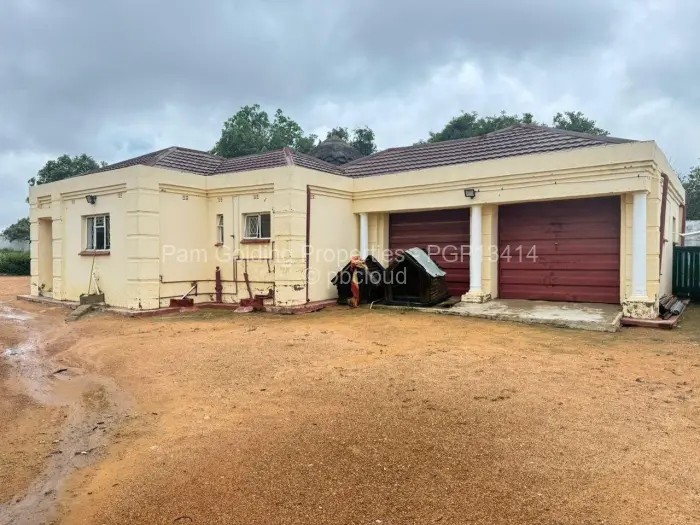 2 Bedroom House for Sale in Burnside, Bulawayo