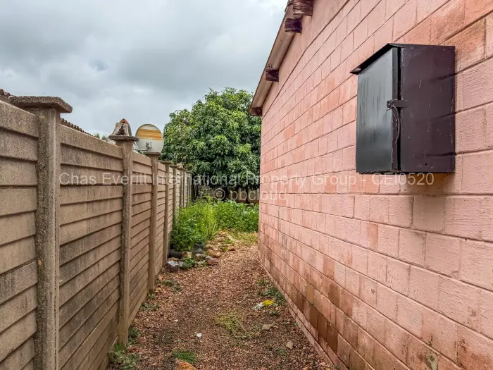 3 Bedroom House for Sale in Tshabalala Extension, Bulawayo