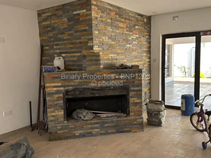 5 Bedroom House to Rent in Mount Pleasant Heights