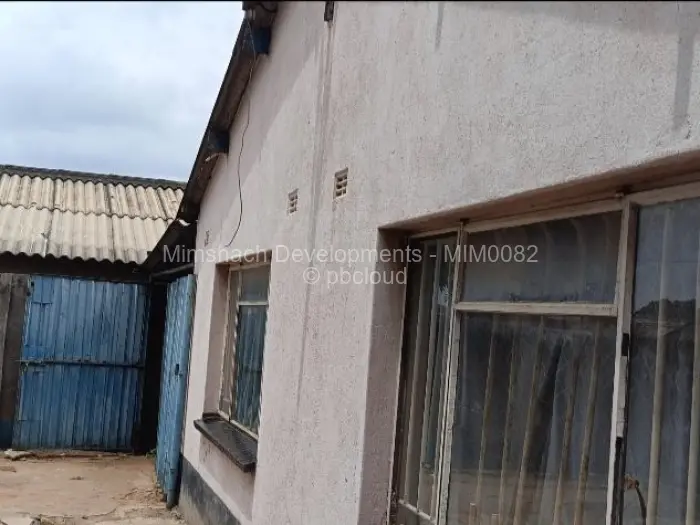 4 Bedroom House for Sale in Glen View, Harare