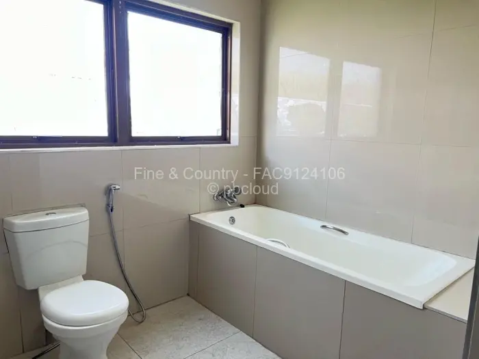 Flat/Apartment to Rent in Groom Bridge, Harare