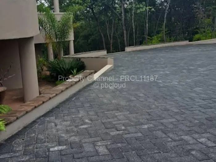 5 Bedroom House for Sale in Borrowdale Brooke, Harare