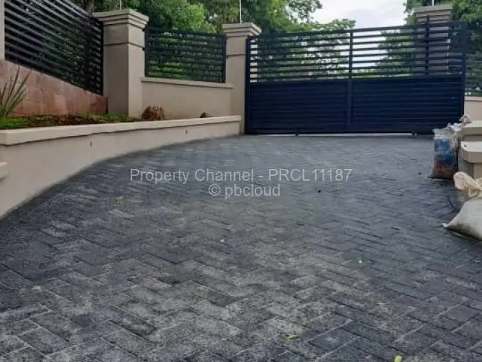 5 Bedroom House for Sale in Borrowdale Brooke, Harare