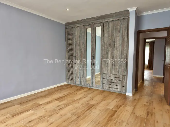 Townhouse/Cluster for Sale in Greendale North, Harare