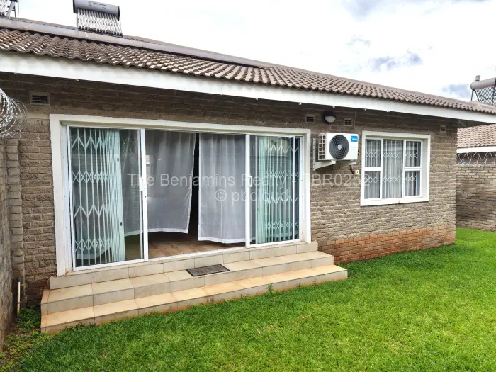 Townhouse/Cluster for Sale in Greendale North, Harare