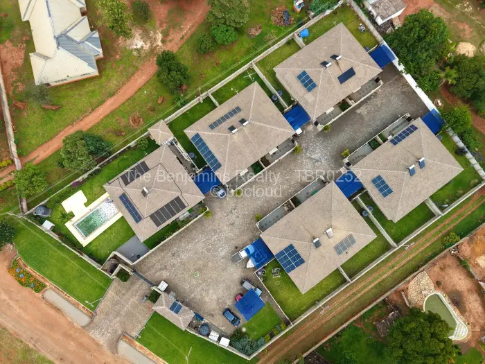 Townhouse/Cluster for Sale in Greendale North, Harare