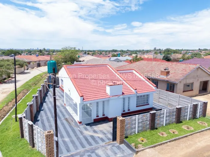 3 Bedroom House for Sale in Mainway Meadows, Harare