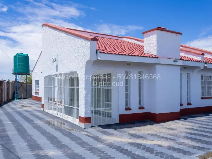 3 Bedroom House for Sale in Mainway Meadows, Harare