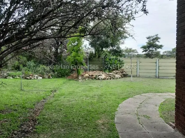 2 Bedroom Cottage/Garden Flat for Sale in Monavale, Harare