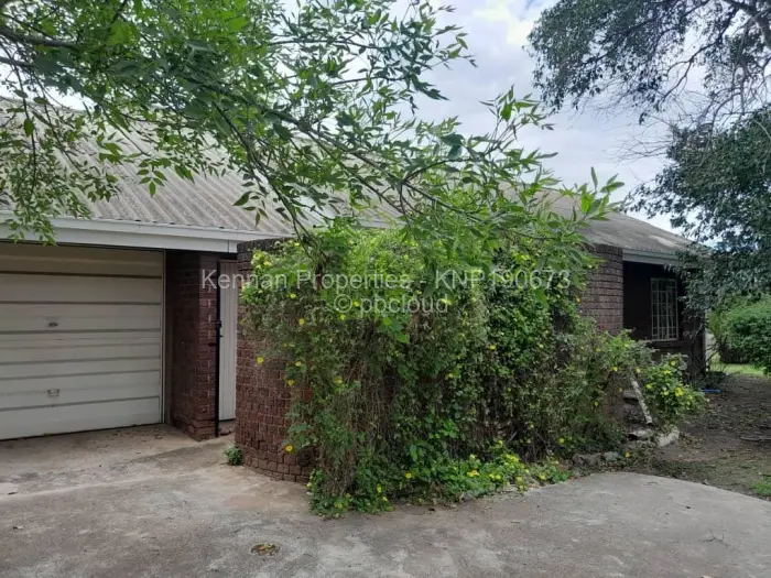 2 Bedroom Cottage/Garden Flat for Sale in Monavale, Harare
