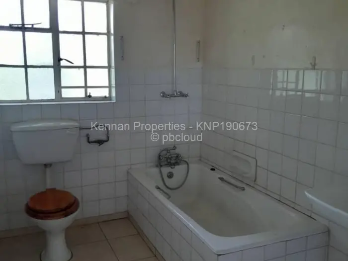 2 Bedroom Cottage/Garden Flat for Sale in Monavale, Harare