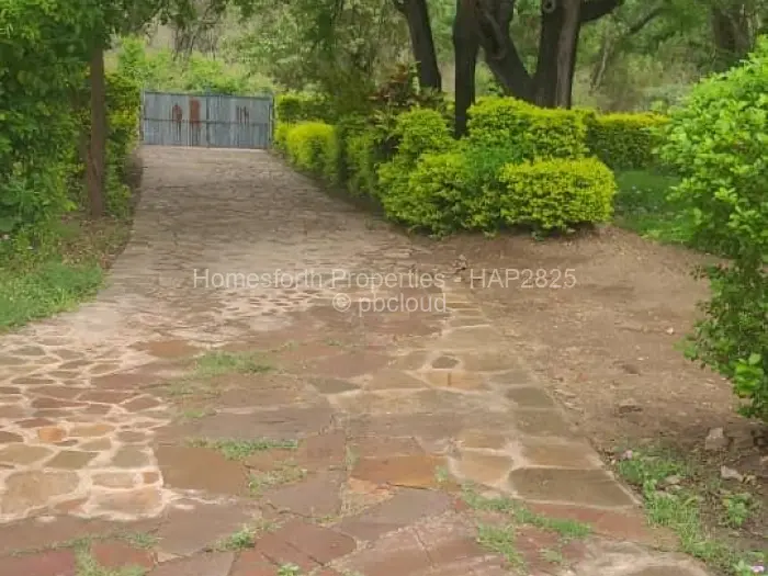 4 Bedroom House for Sale in Kariba, Kariba