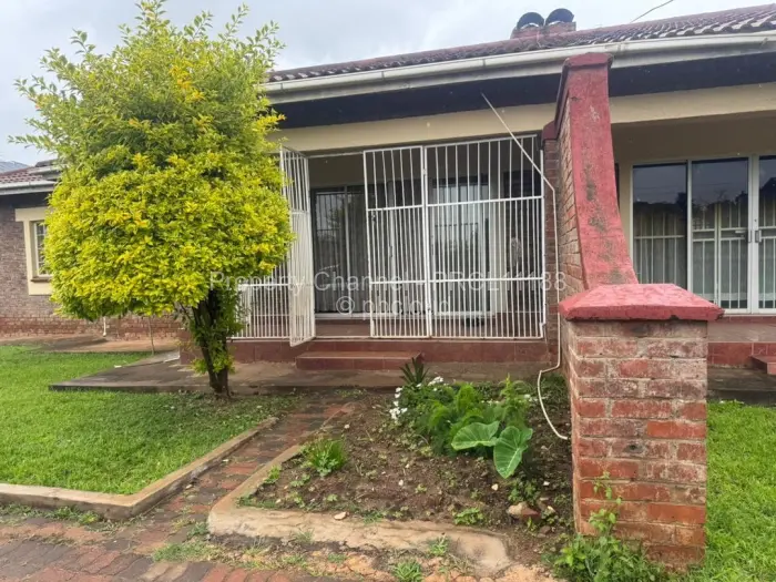 3 Bedroom Cottage/Garden Flat to Rent in Prospect, Harare