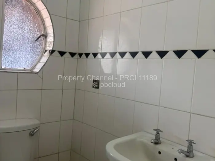 5 Bedroom House to Rent in Highlands, Harare