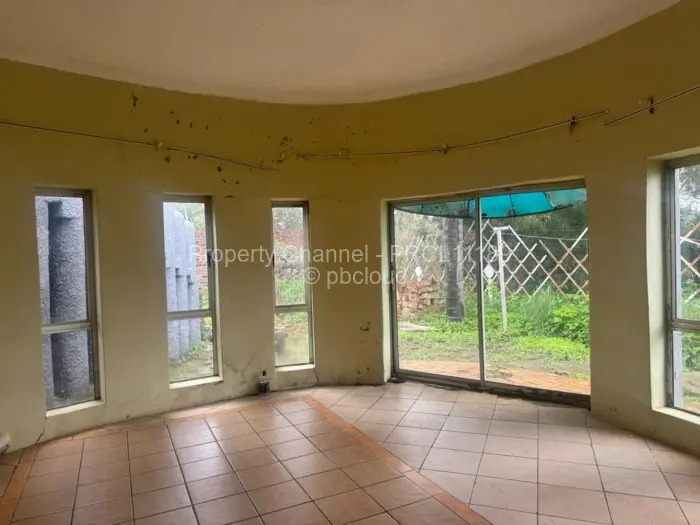 5 Bedroom House to Rent in Highlands, Harare