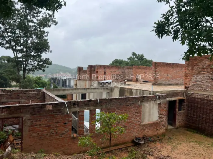 7 Bedroom House for Sale in Carrick Creagh Estate, Harare