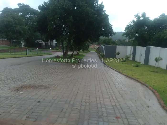 7 Bedroom House for Sale in Carrick Creagh Estate, Harare