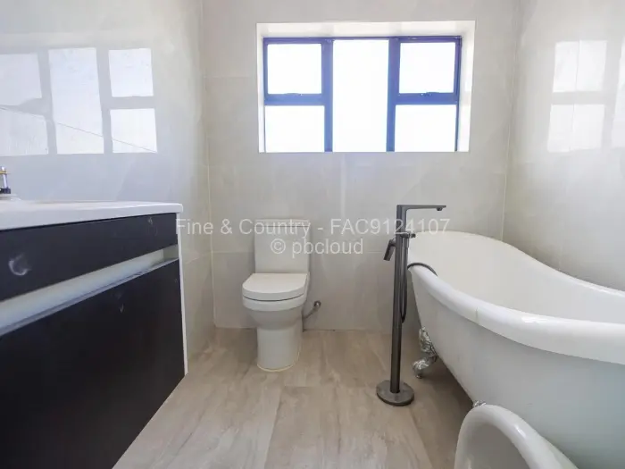 3 Bedroom House for Sale in Chisipite, Harare